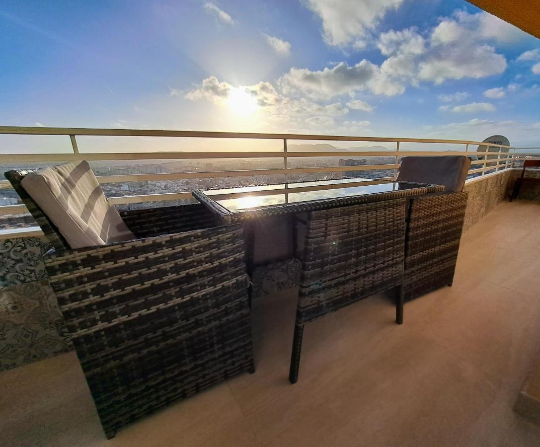Alicante Skylights Apartments Buitenkant foto